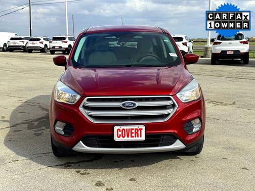 Red 2017 Ford Escape SE