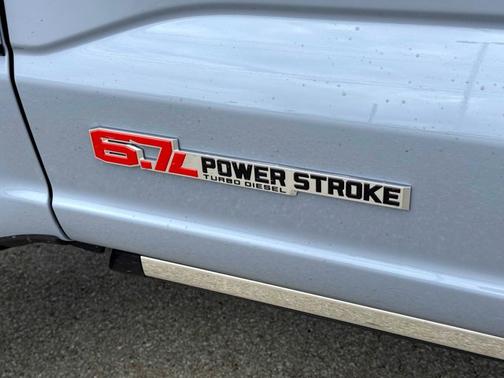 2026 Ford F-250 Platinum