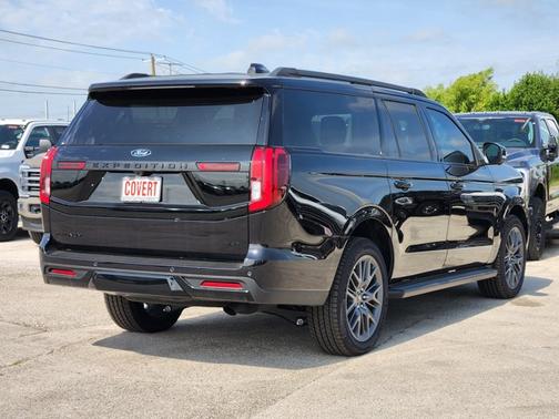 Agate Black Metallic 2026 Ford Expedition Max Platinum