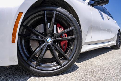 2023 BMW M340 M340i