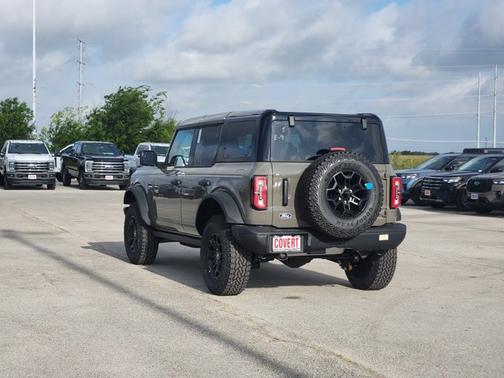 Marsh Gray 2026 Ford Bronco Badlands