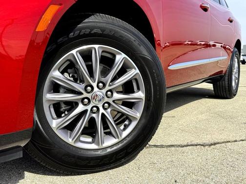 2024 Buick Enclave Essence