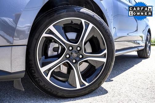 2022 Ford Edge ST