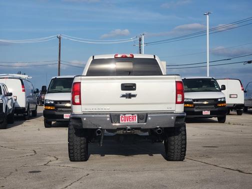 Iridescent Pearl Tricoat 2018 Chevrolet Silverado 1500 1LZ