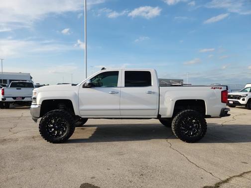 Iridescent Pearl Tricoat 2018 Chevrolet Silverado 1500 1LZ
