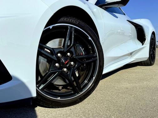 2023 Chevrolet Corvette 2LT