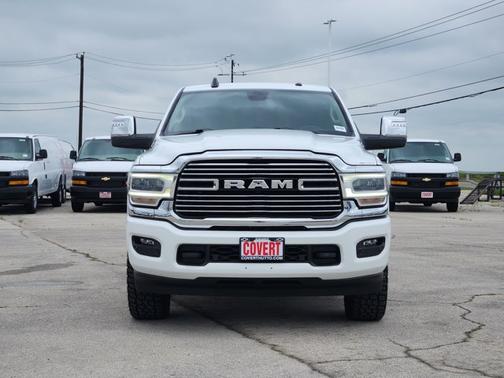 Bright White Clearcoat 2023 RAM 2500 Laramie