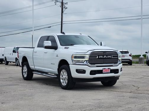 Bright White Clearcoat 2023 RAM 2500 Laramie