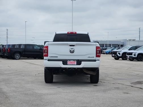 Bright White Clearcoat 2023 RAM 2500 Laramie