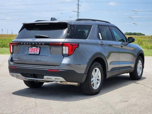 Carbonized Gray Metallic 2026 Ford Explorer Active
