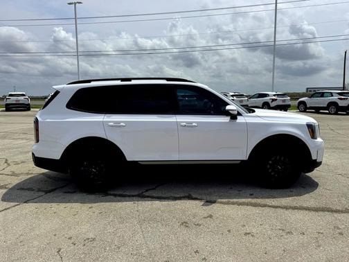 Glacial White Pearl 2023 Kia Telluride EX X-Line