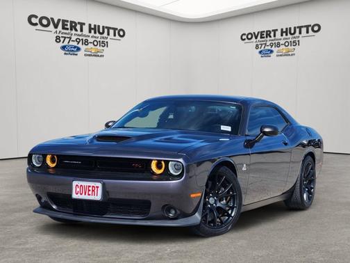 Granite Pearlcoat 2017 Dodge Challenger R/T
