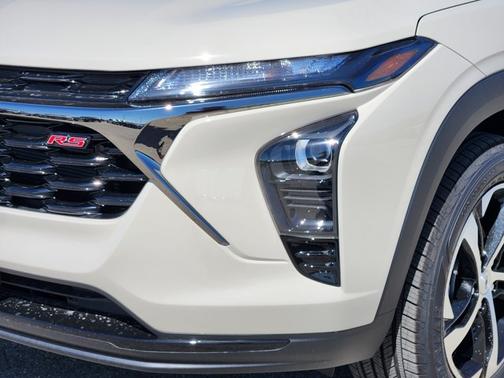 White Sands 2026 Chevrolet Trax 1RS