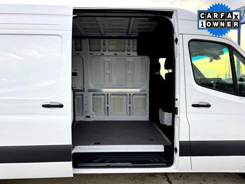 2025 Mercedes-Benz Sprinter 2500 Cargo 170 WB High Roof
