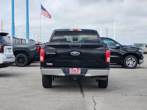 Black 2017 Ford F-150 XLT