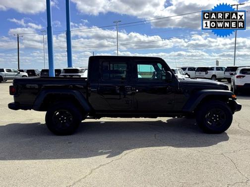 2022 Jeep Gladiator Sport