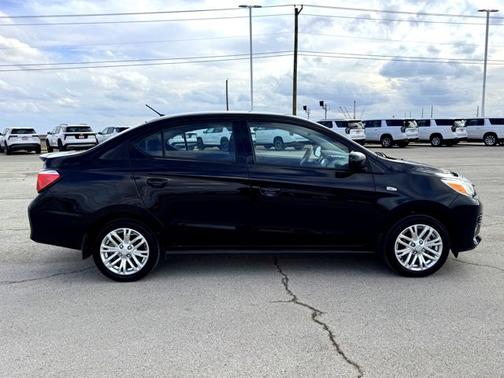 2024 Mitsubishi Mirage G4 LE