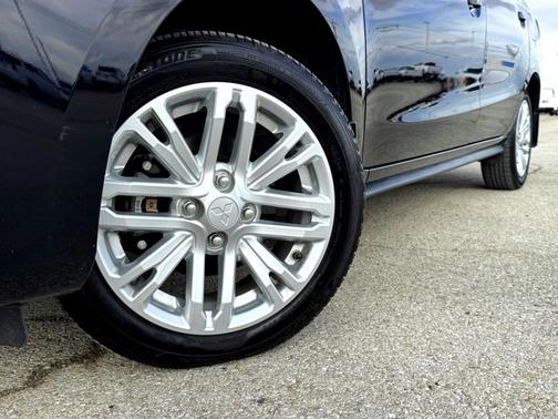 2024 Mitsubishi Mirage G4 LE