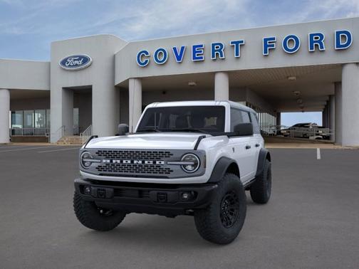 Oxford White 2026 Ford Bronco Badlands
