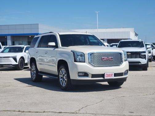 White Diamond Tricoat 2015 GMC Yukon Denali