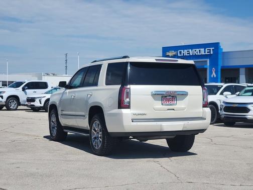 White Diamond Tricoat 2015 GMC Yukon Denali