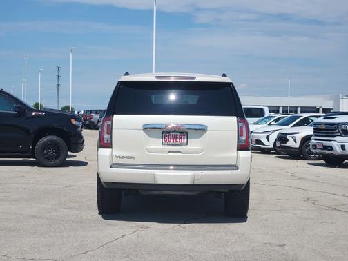 White Diamond Tricoat 2015 GMC Yukon Denali