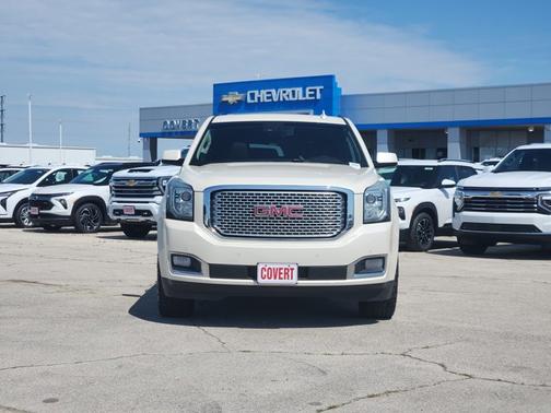 White Diamond Tricoat 2015 GMC Yukon Denali