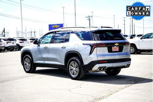2025 Chevrolet Traverse FWD LT