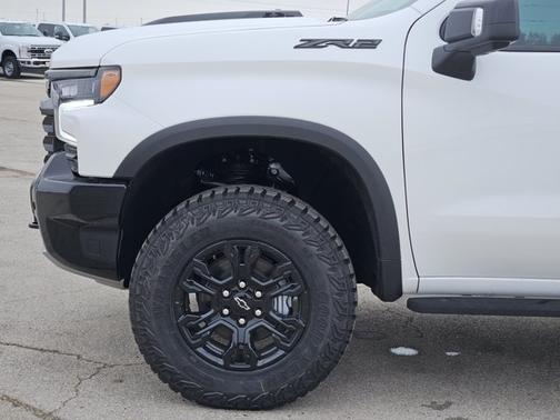 Summit White 2026 Chevrolet Silverado 1500 ZR2