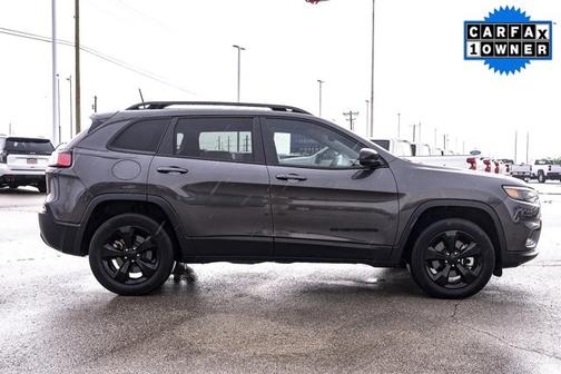 2023 Jeep Cherokee Altitude Lux