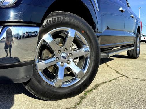 Blue 2023 Ford F-150 LARIAT