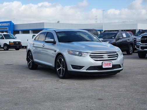 Silver 2014 Ford Taurus SEL