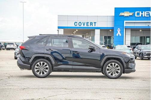 2020 Toyota RAV4 XLE Premium