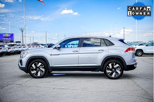 2025 Volkswagen Atlas Cross Sport 2.0T SE w/Technology