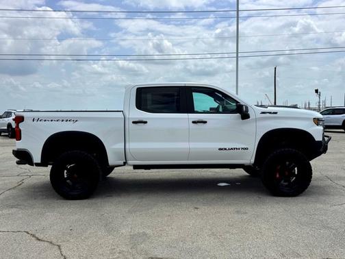 Summit White 2026 Chevrolet Silverado 1500 ZR2