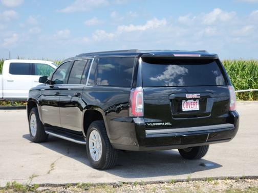 Onyx Black 2018 GMC Yukon XL SLT
