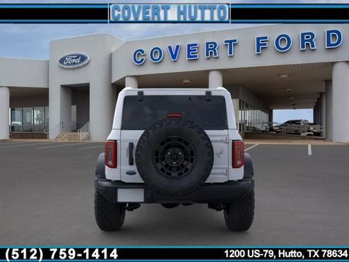 Oxford White 2026 Ford Bronco Badlands