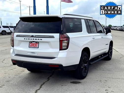 Iridescent Pearl Tricoat 2022 Chevrolet Suburban Z71