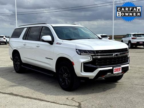 Iridescent Pearl Tricoat 2022 Chevrolet Suburban Z71