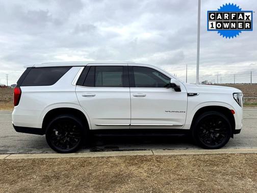 2022 GMC Yukon SLT