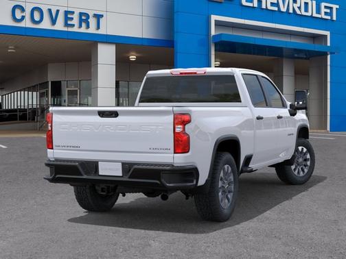 Summit White 2026 Chevrolet Silverado 2500 Custom