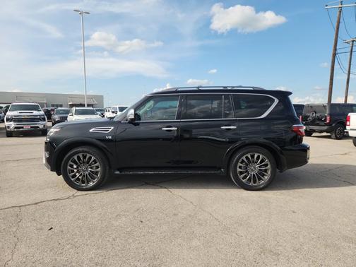 Super Black 2022 Nissan Armada Platinum