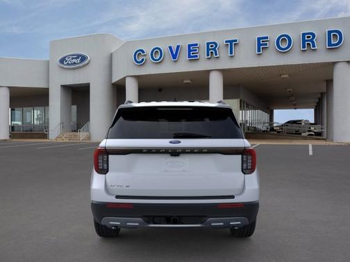 Space White Metallic 2026 Ford Explorer Active