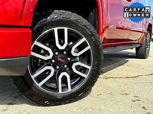 2024 GMC Sierra 1500 AT4