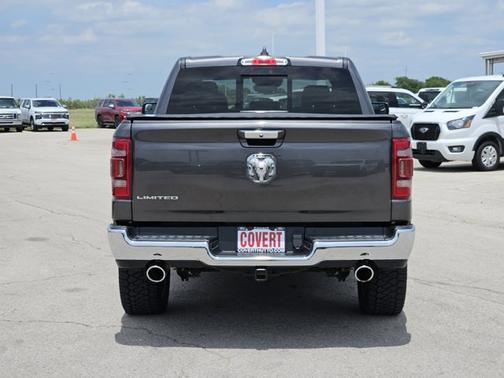 Granite Crystal Metallic Clearcoat 2022 RAM 1500 Limited