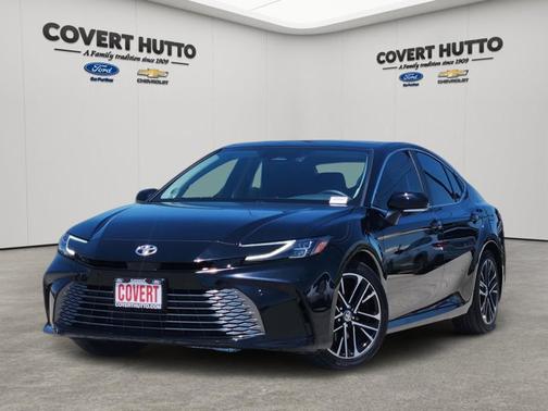 Black 2025 Toyota Camry XLE
