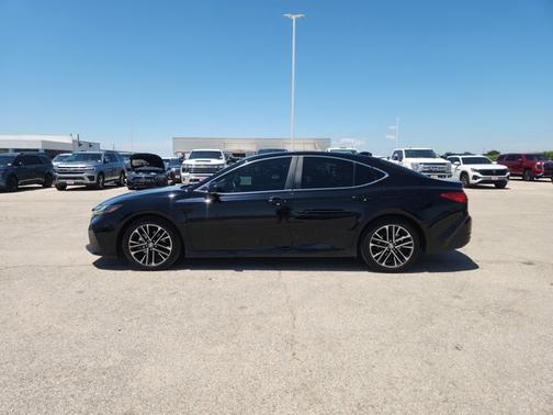 Black 2025 Toyota Camry XLE