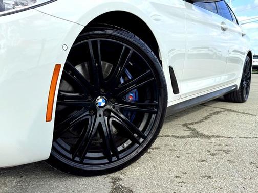 Alpine White 2020 BMW 540 540i