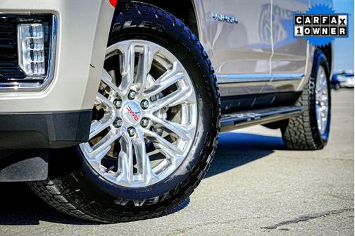 2022 GMC Yukon XL SLT