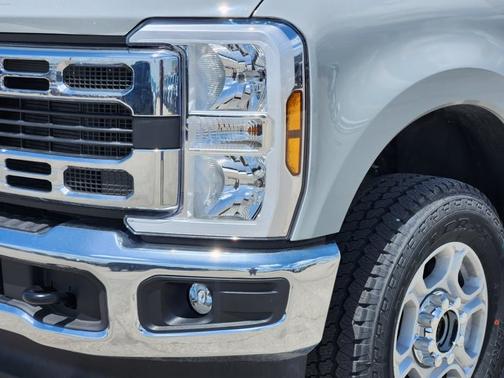 Avalanche 2026 Ford F-250 XLT
